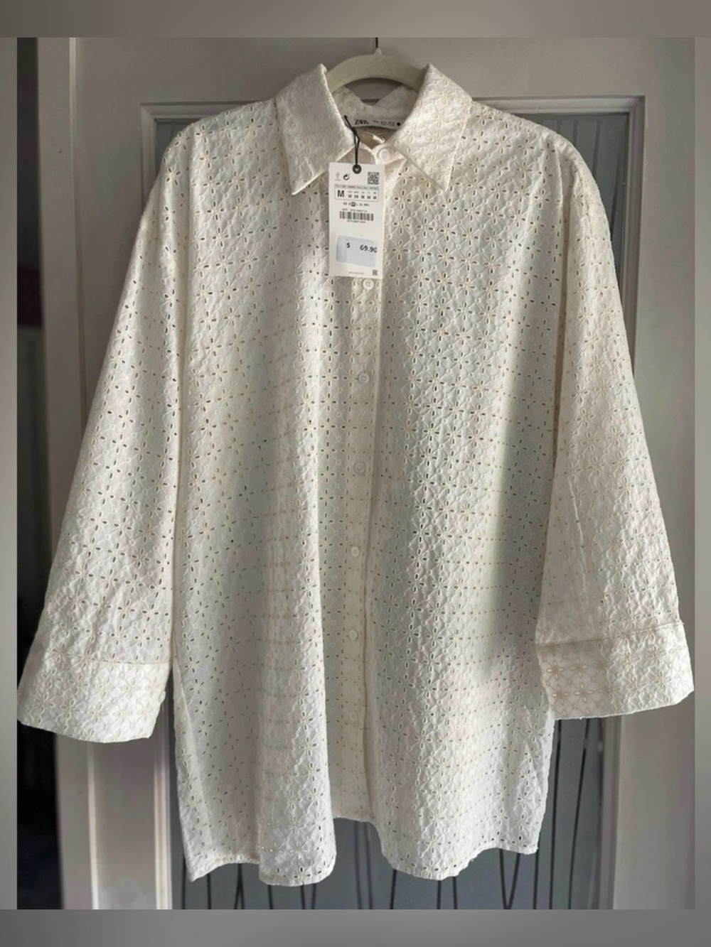 NWT ZARA Oversized Ivory Eyelet Button-Front Blouse Size M